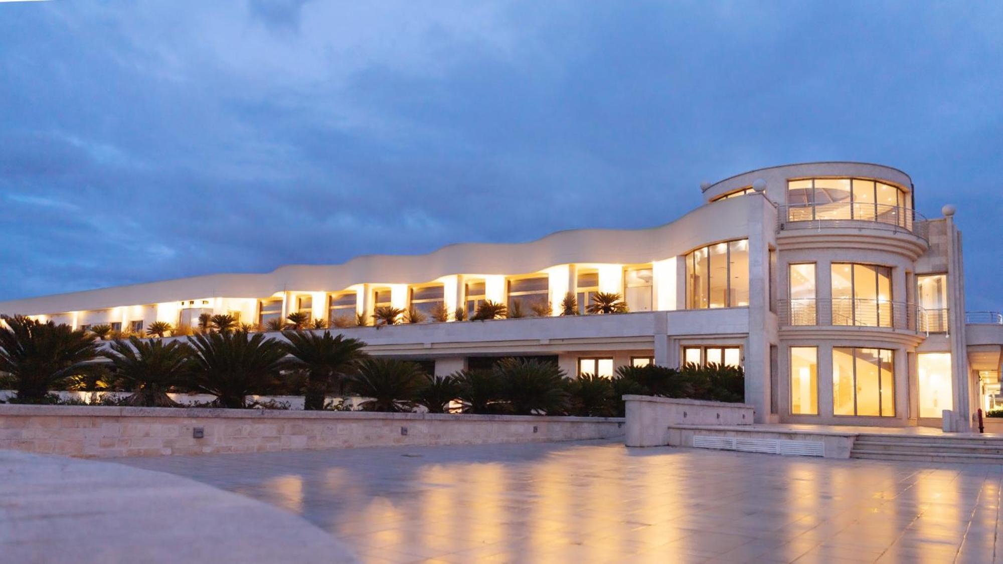 Hotel Donna Crescenza Locorotondo Exterior foto